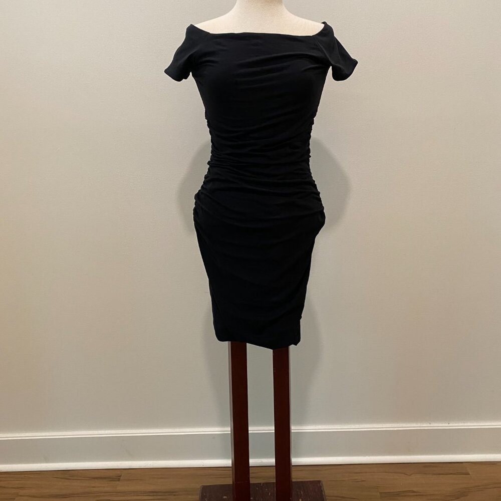 Women's Black Off The Shoulder Boden Dress With Ruched Sides Size 6P